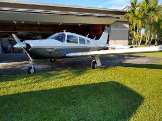 PIPER/Arrow PA-28R 